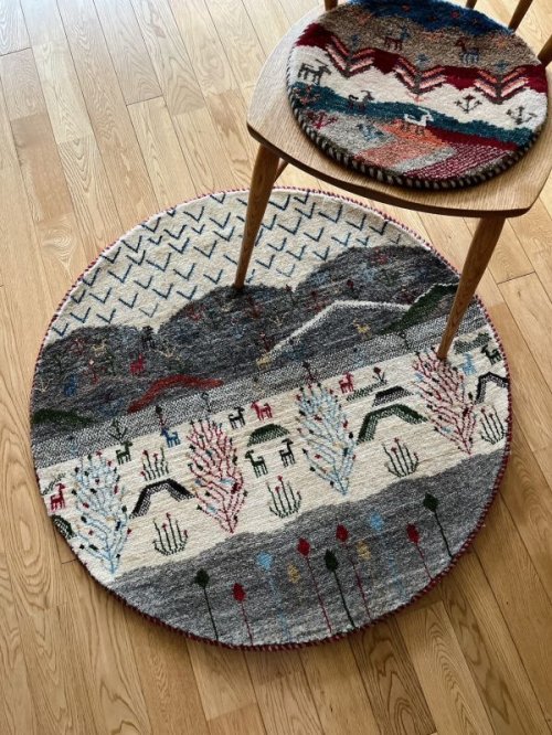 おすすめpoint！1: カシュクリ/大きめの玄関マットサイズ94×94cm